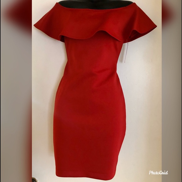 Guess Dresses & Skirts - 🆕NWT off sh ruffle tori Guess dress red midi